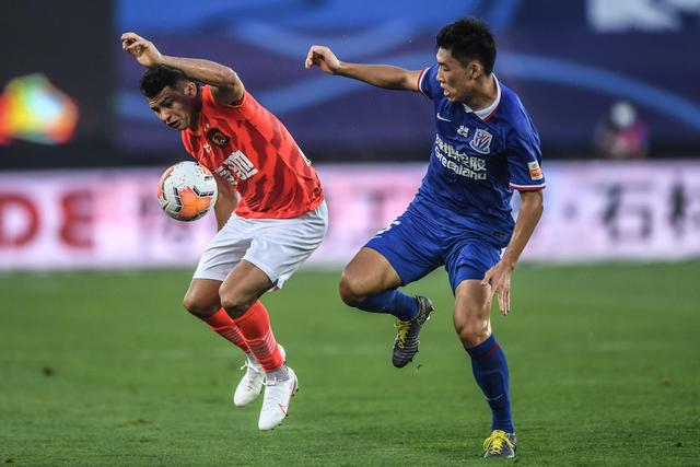 库里7中0施罗德首秀12中2 勇士遭灰熊51分血洗