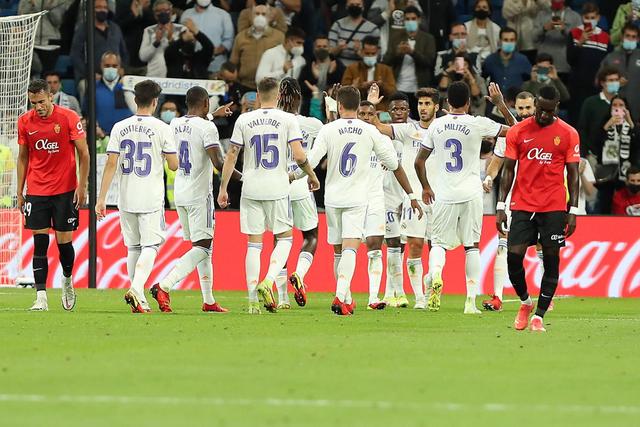 高诗岩14+13山东胜青岛 崔永熙19分广州胜四川